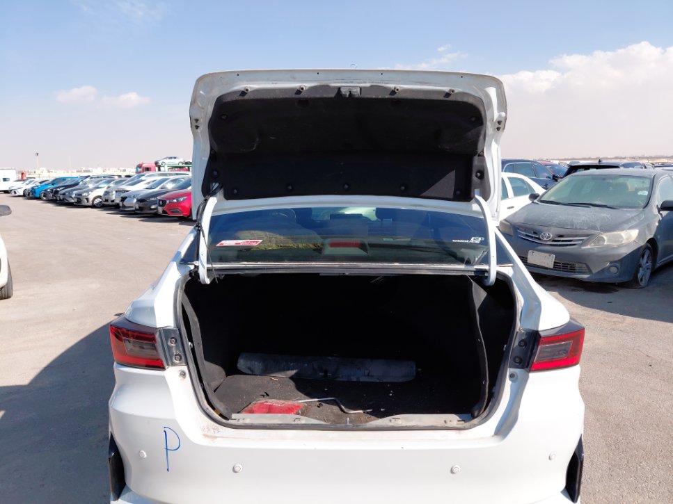 تويوتا يارس YX 2023 image