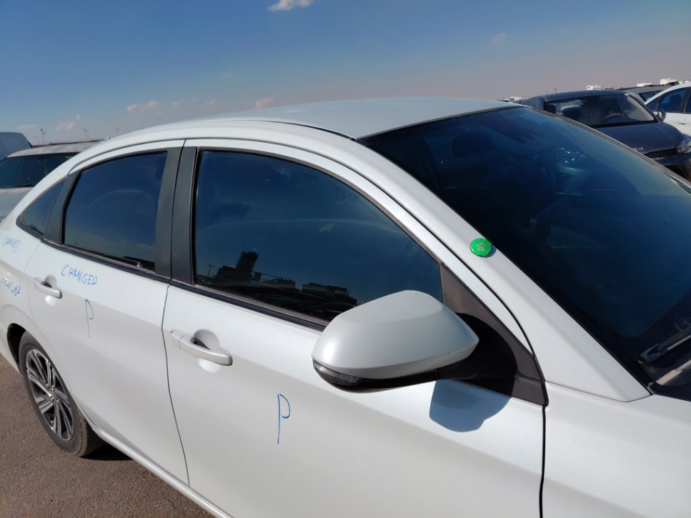 تويوتا يارس YX 2023 image