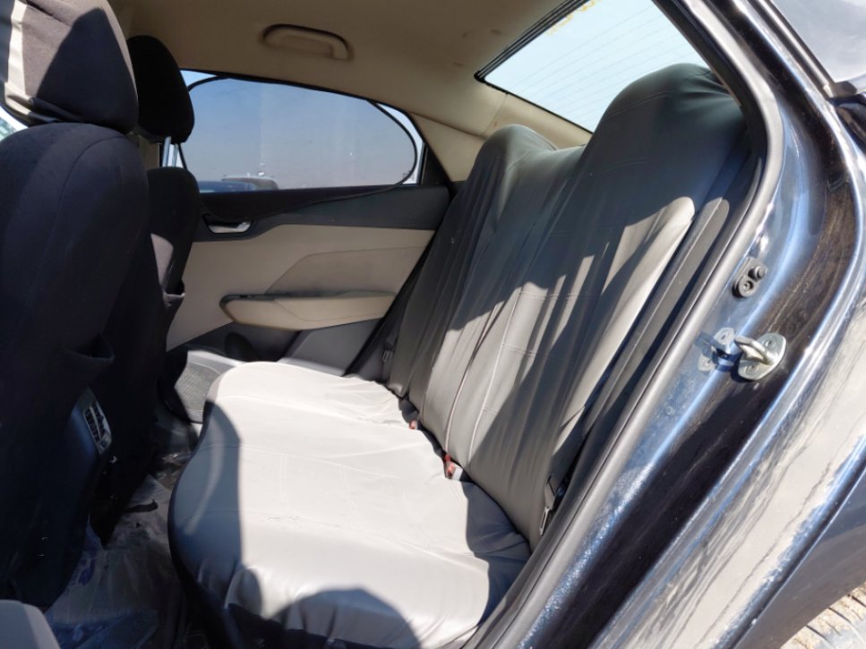 هيونداي أكسنت GL 2020 image