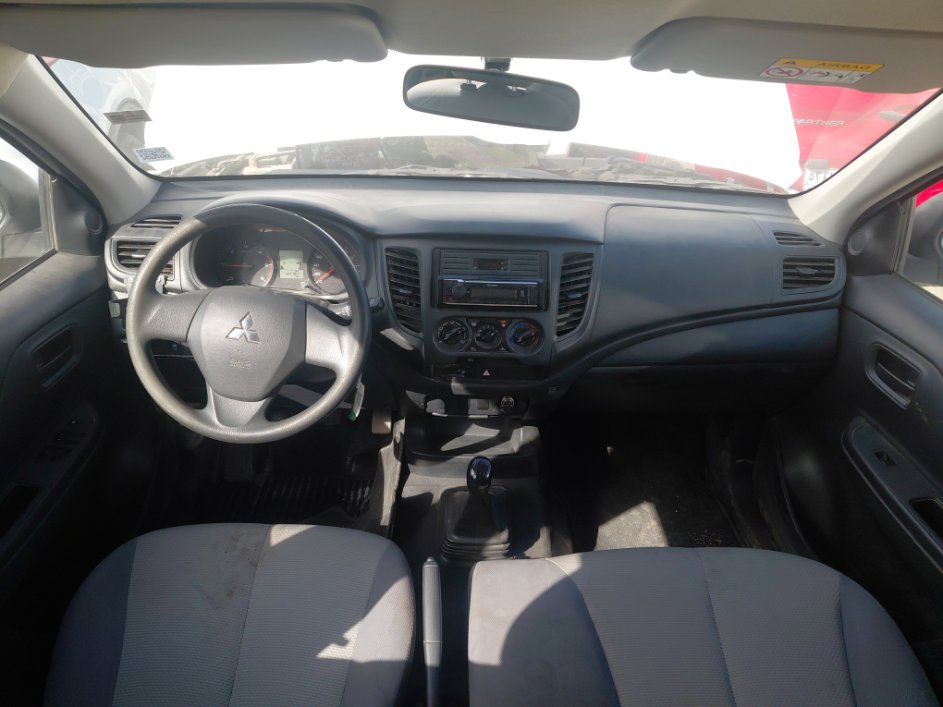 ميتسوبيشي L200 2x4 2023 image