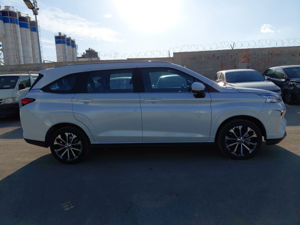 تويوتا فيلوز GLX 4x2 2025 image