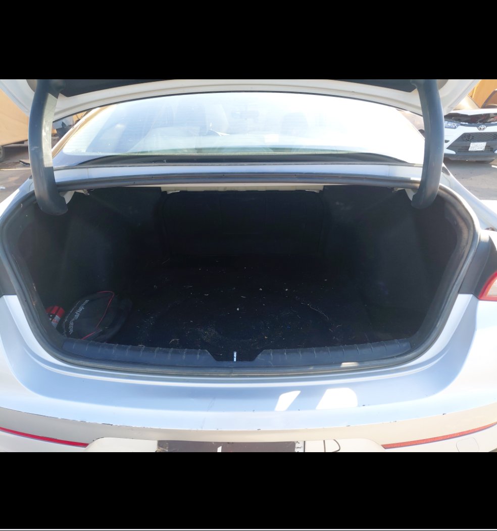 KIA K5 LX  2021 image