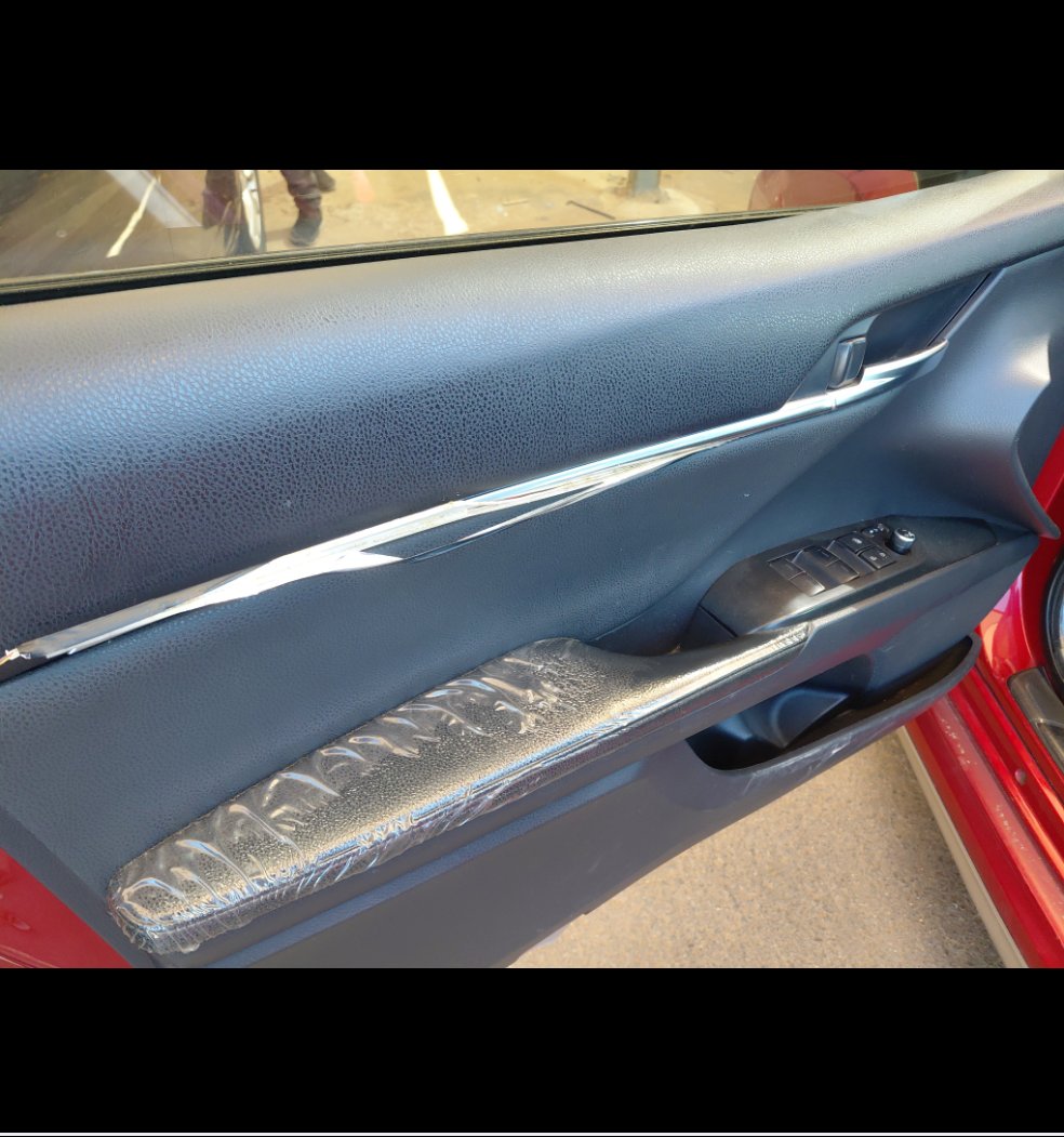 Toyota Camry SE  2023 image