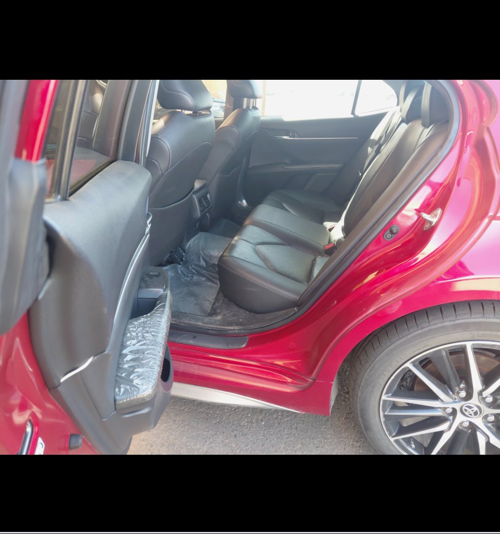 Toyota Camry SE  2023 image