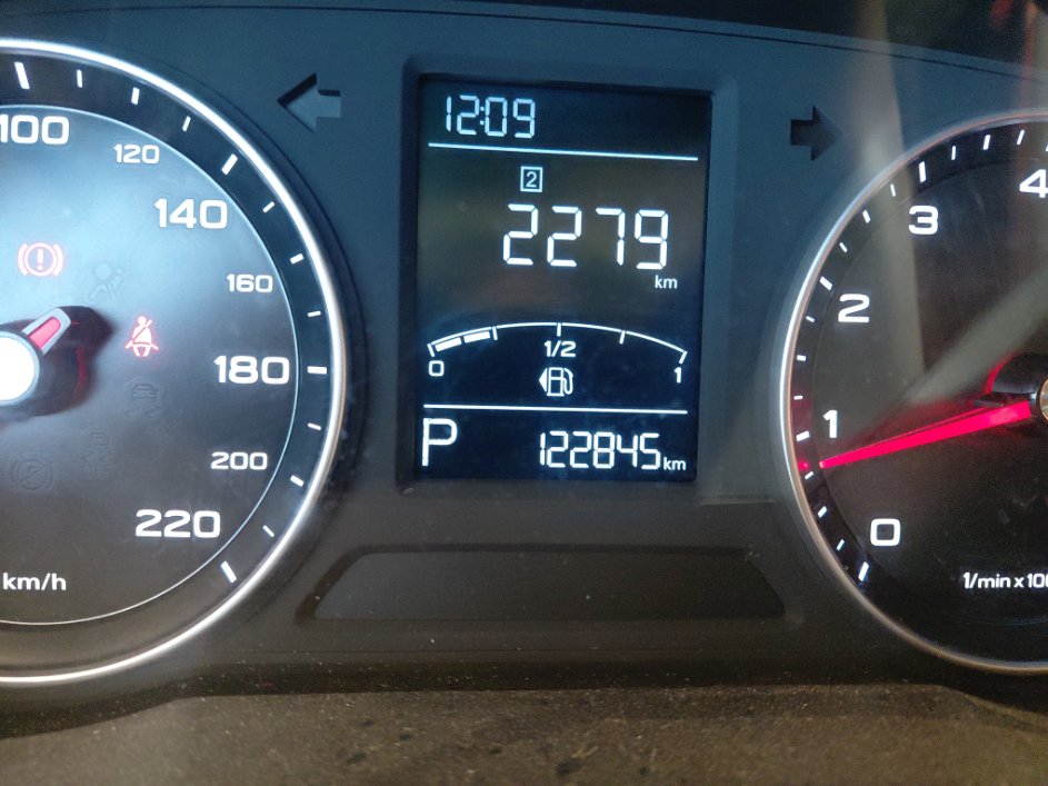 إم جي 5 عادي 2023 image