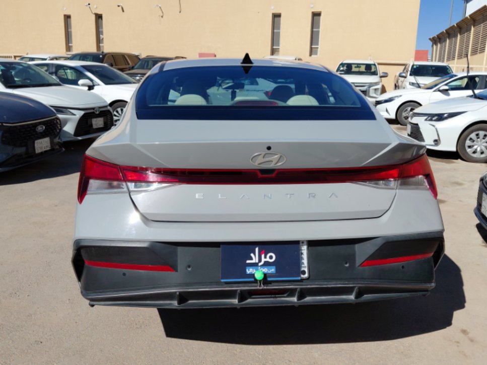 هيونداي إلنترا FLT  2024 image