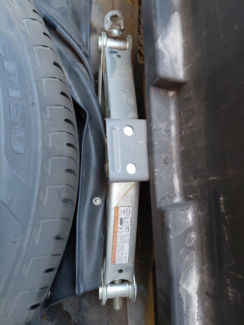 تويوتا يارس Y 2023 image