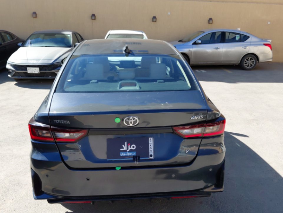 تويوتا يارس Y 2023 image