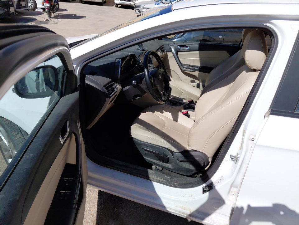 شيري  اريزو 5 LUXURY  2022 image