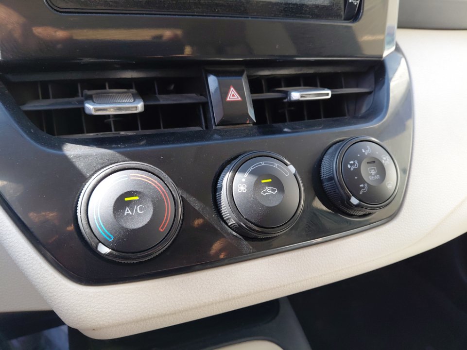 تويوتا كورولا XLI 2024 image