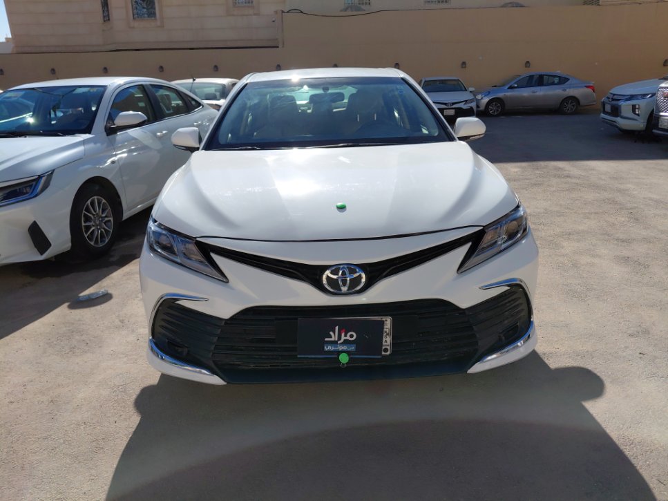 تويوتا كامري LE - STD 2024