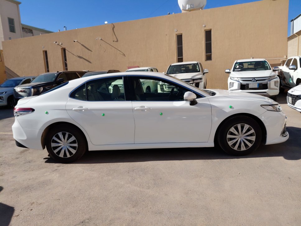 Toyota Camry LE STD 2024 image