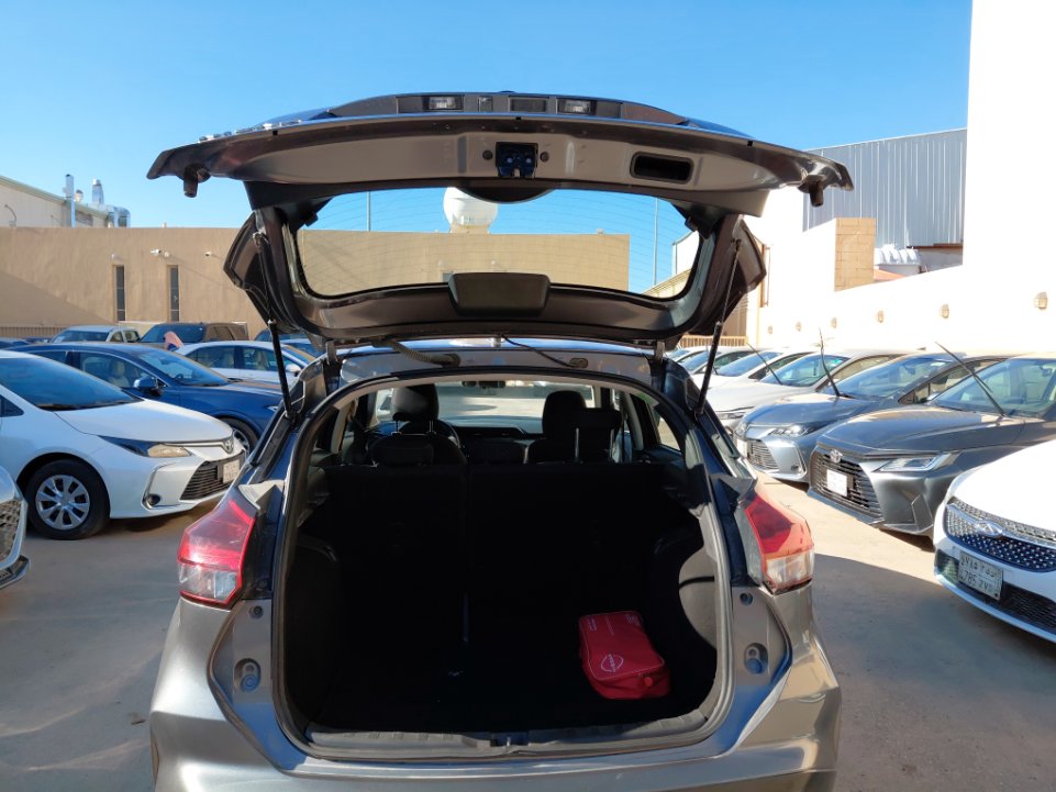 Nissan Kicks S 2024 image