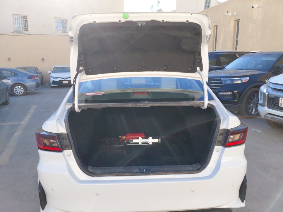 تويوتا يارس Y 2024 image