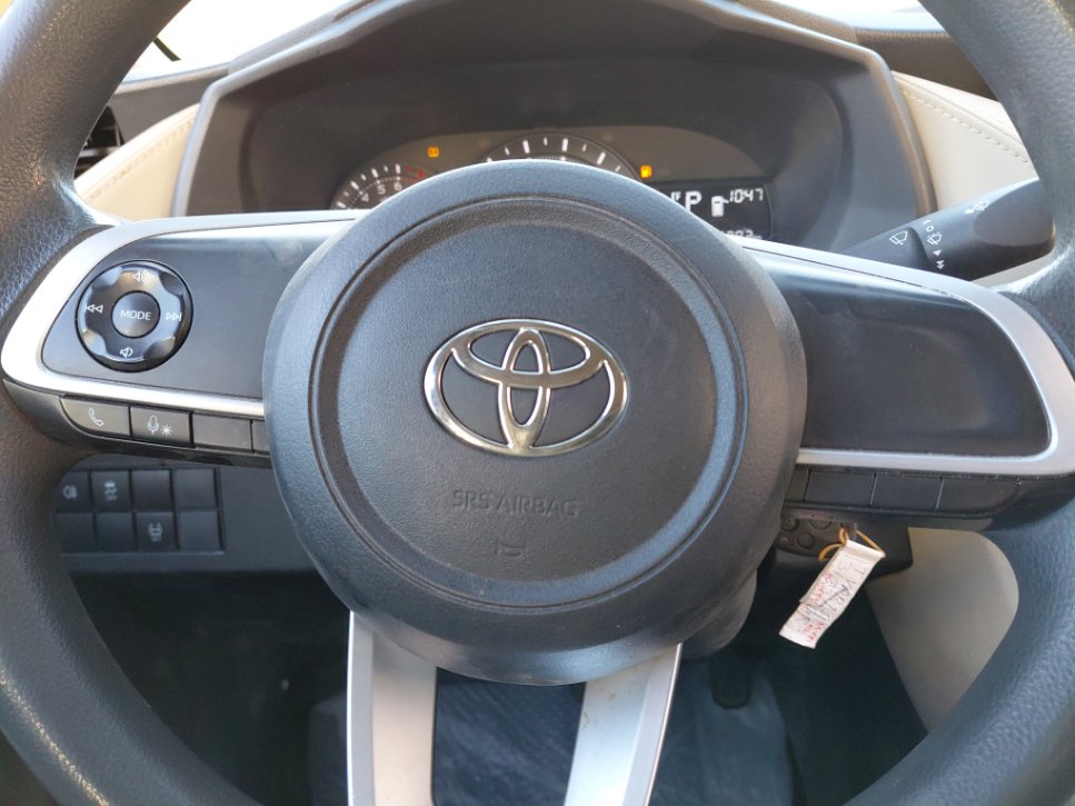 تويوتا يارس Y 2024 image