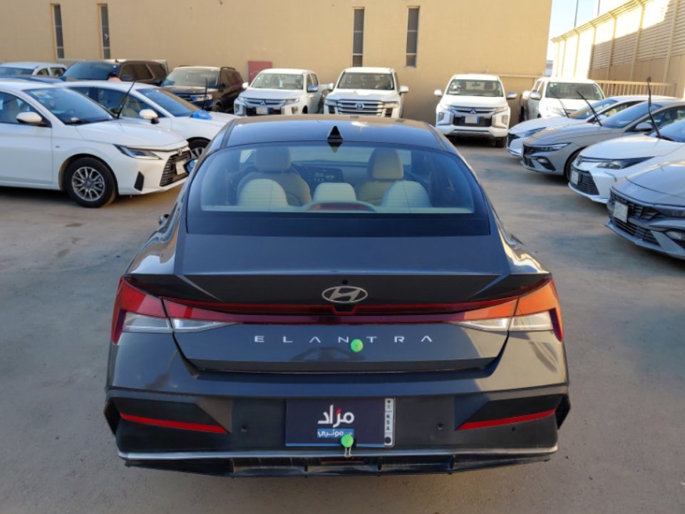 هيونداي إلنترا FLT  2024 image