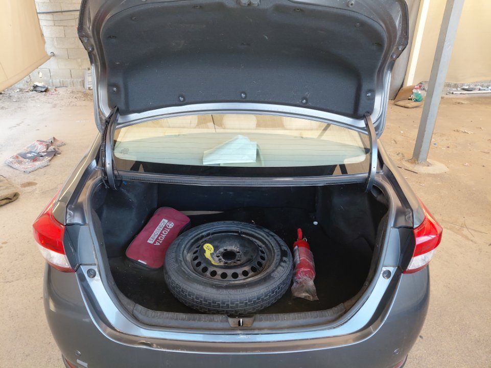 تويوتا يارس Y 2022 image