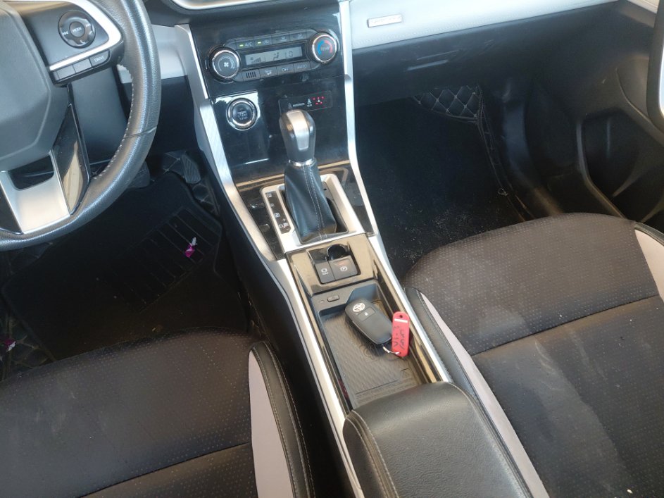 تويوتا فيلوز GLX  2023 image