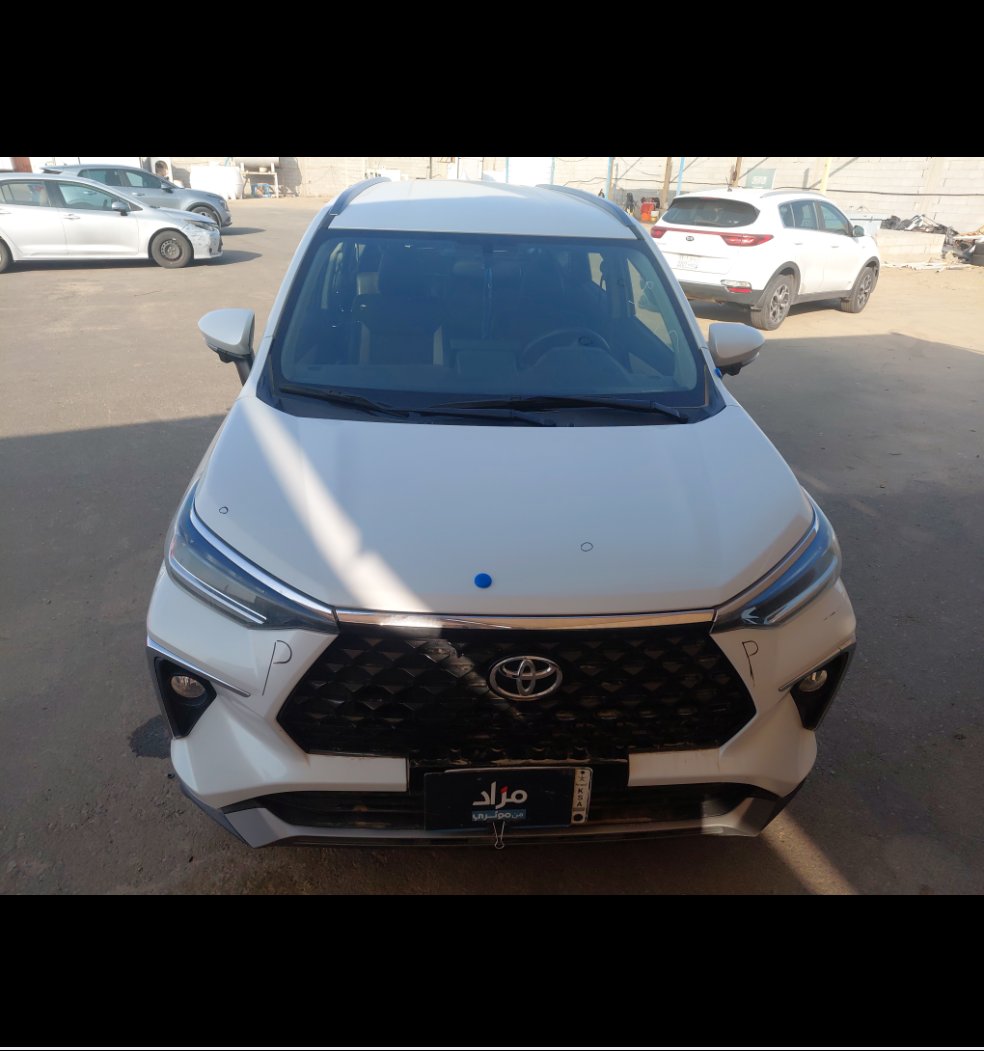 تويوتا فيلوز GLX  2023