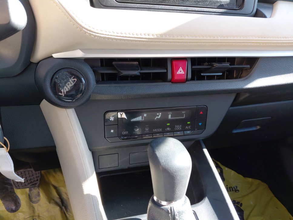 Toyota Yaris Y 2024 image