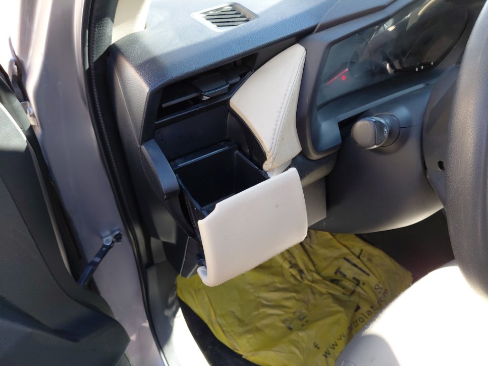 Toyota Yaris Y 2024 image