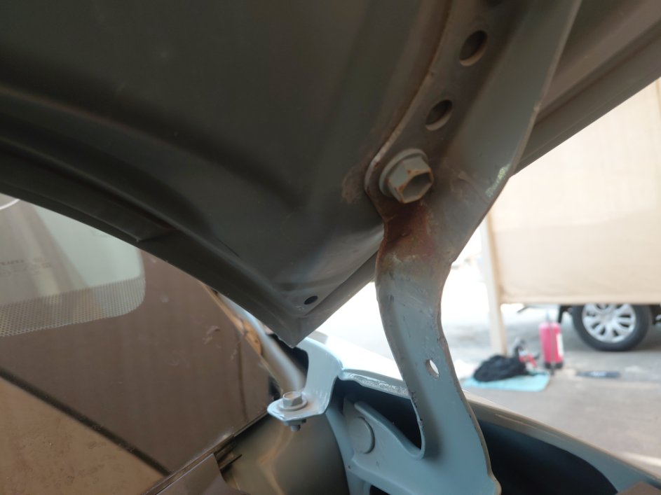 تويوتا راف فور LE HEV 2022 image