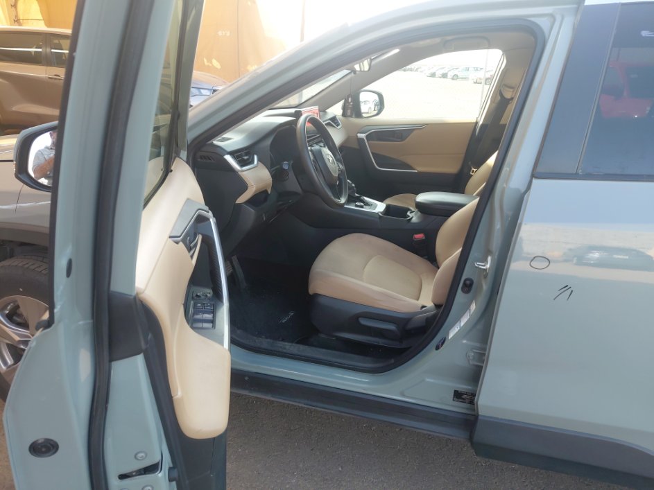 تويوتا راف فور LE HEV 2022 image