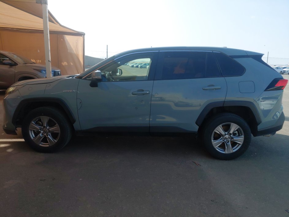 تويوتا راف فور LE HEV 2022 image