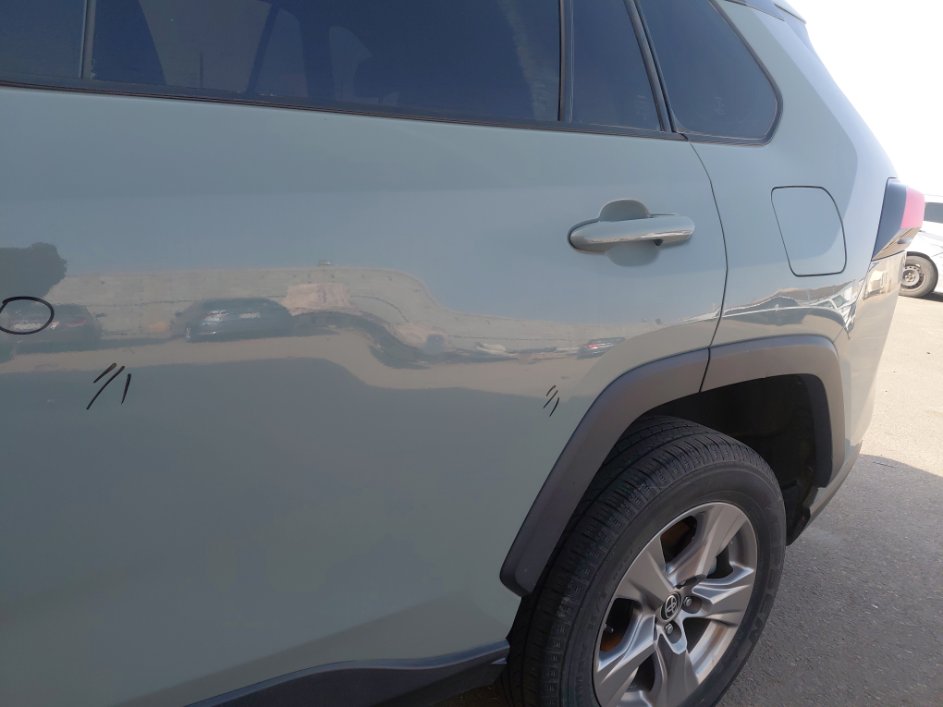 تويوتا راف فور LE HEV 2022 image