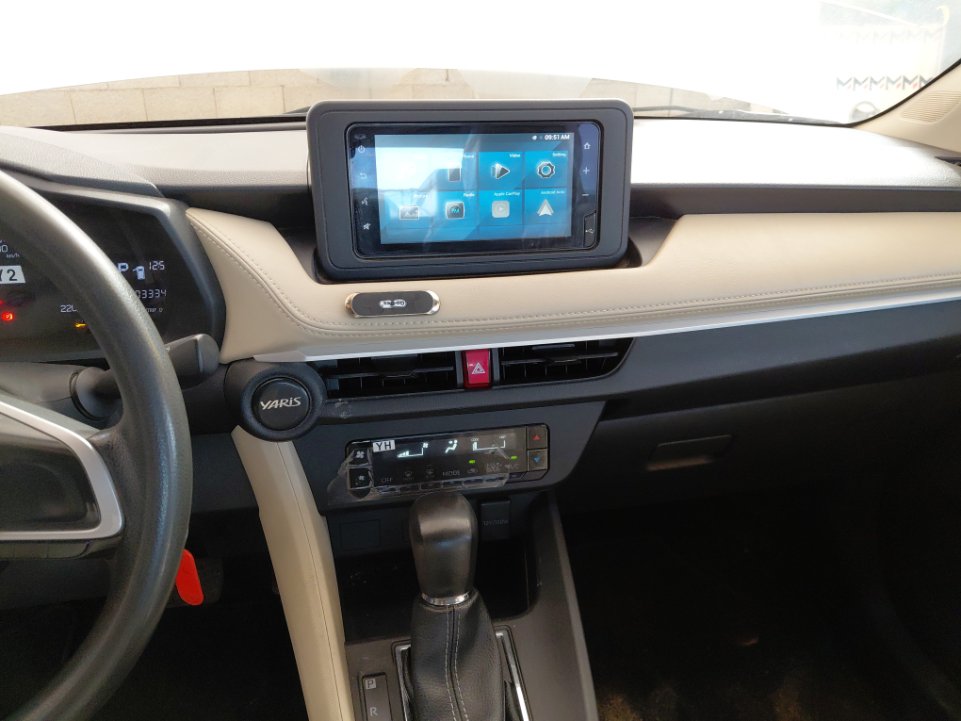 تويوتا يارس Y 2023 image