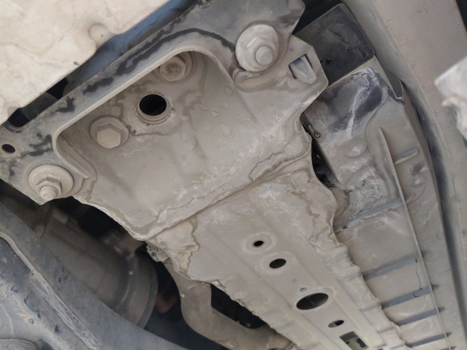 تويوتا راف فور LE HEV 2022 image