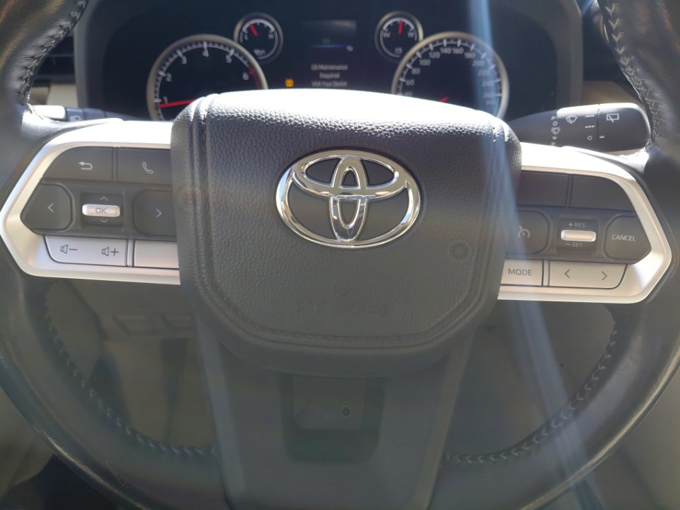 تويوتا لاند كروزر GXR1  2023 image