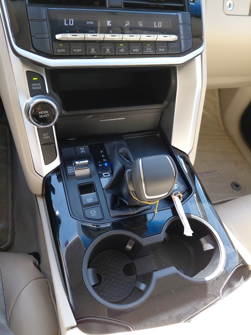 تويوتا لاند كروزر GXR1  2023 image