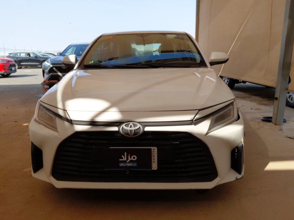 تويوتا يارس Y 2023