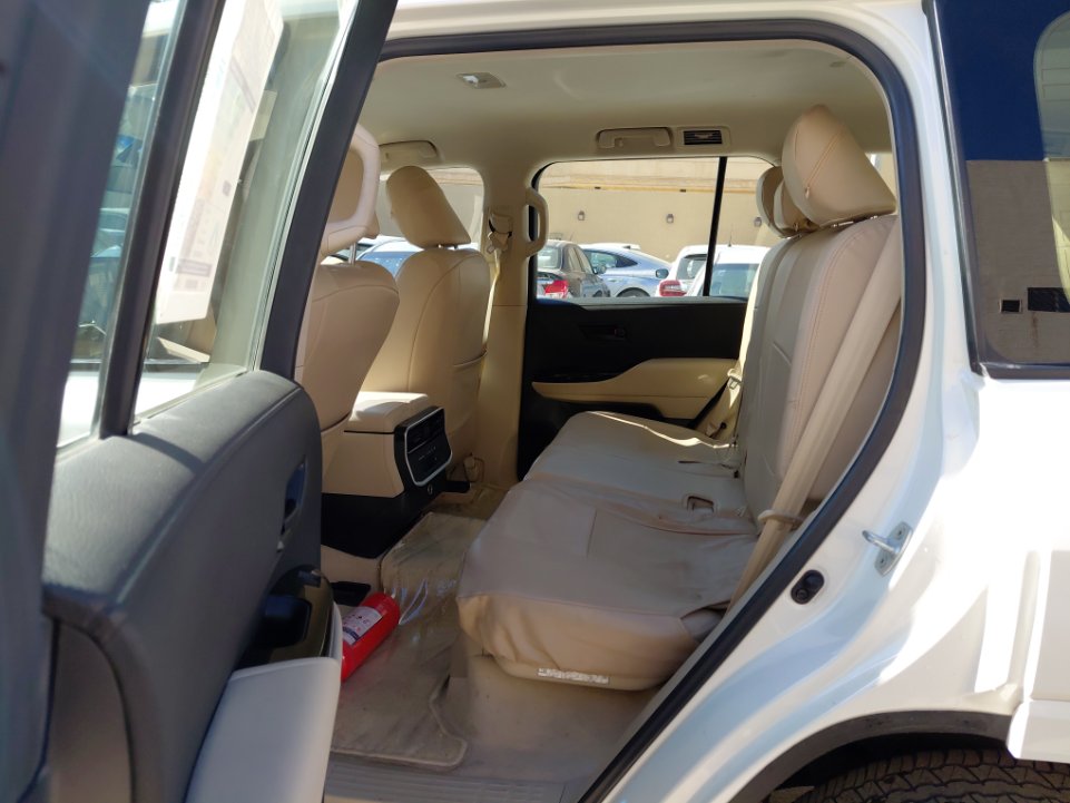 تويوتا لاند كروزر GXR1  2023 image