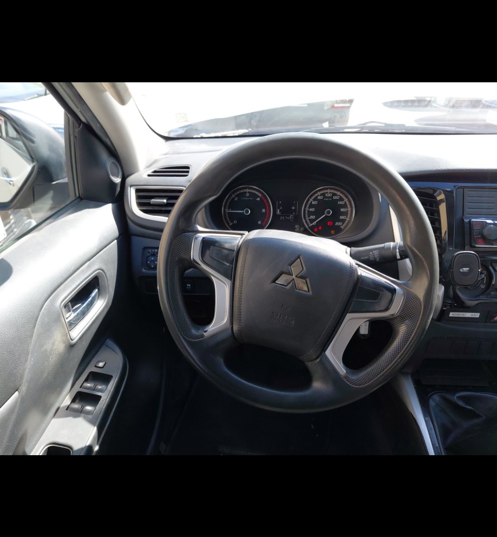 ميتسوبيشي L200 HL - 4X4-   2022 image