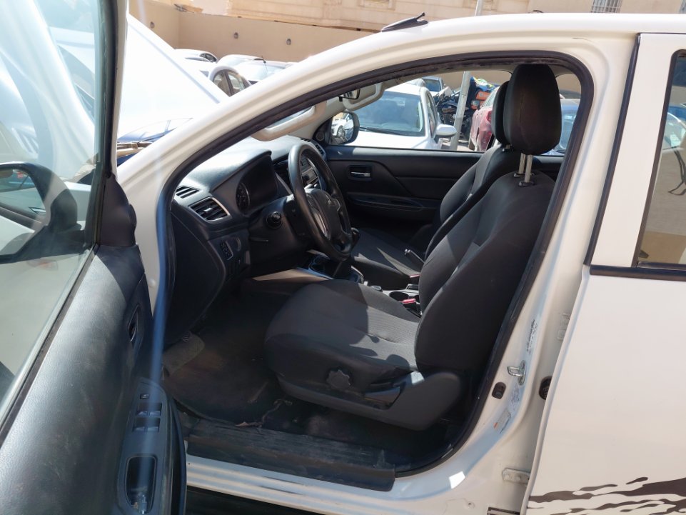 ميتسوبيشي L200 HL - 4X4-   2022 image