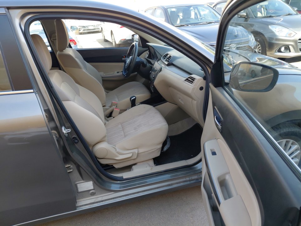 سوزوكي ديزاير GLX 2023 image