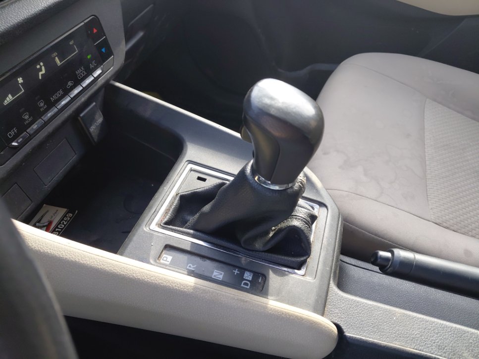 Toyota Yaris Y 2023 image