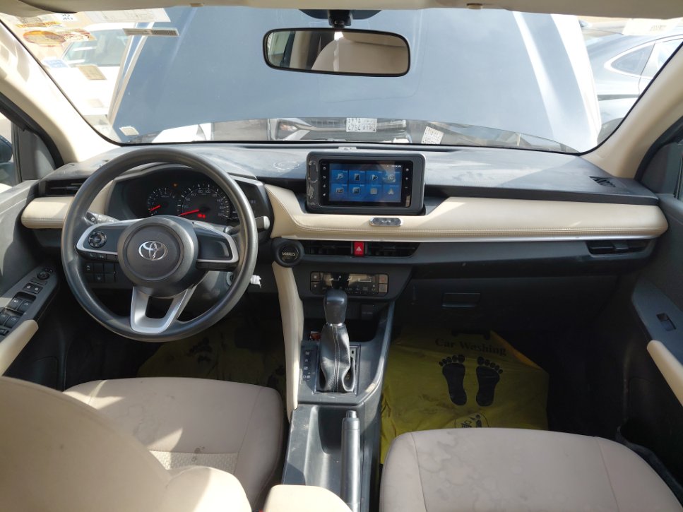 Toyota Yaris Y 2023 image