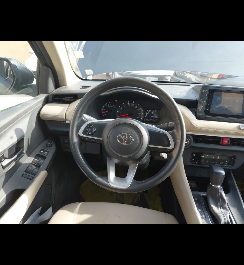 Toyota Yaris Y 2023 image