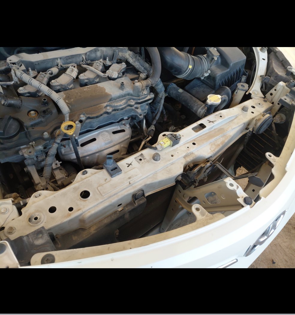 تويوتا يارس Y FLT  2017 image