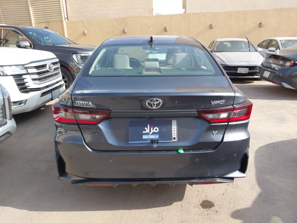 Toyota Yaris Y 2023 image