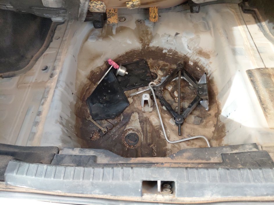 تويوتا يارس Y FLT  2017 image