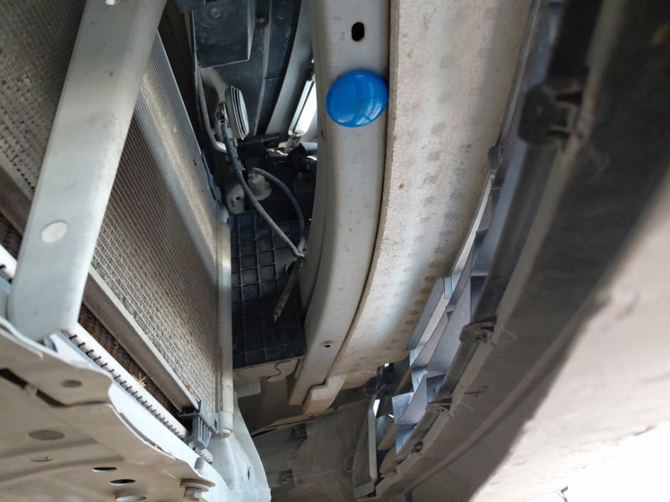 تويوتا يارس Y FLT  2017 image