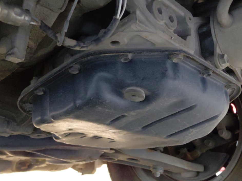 تويوتا يارس Y FLT  2017 image