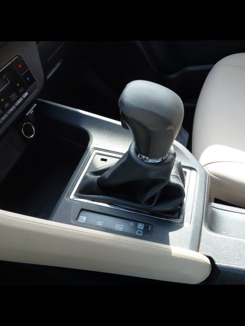 تويوتا يارس Y 2023 image