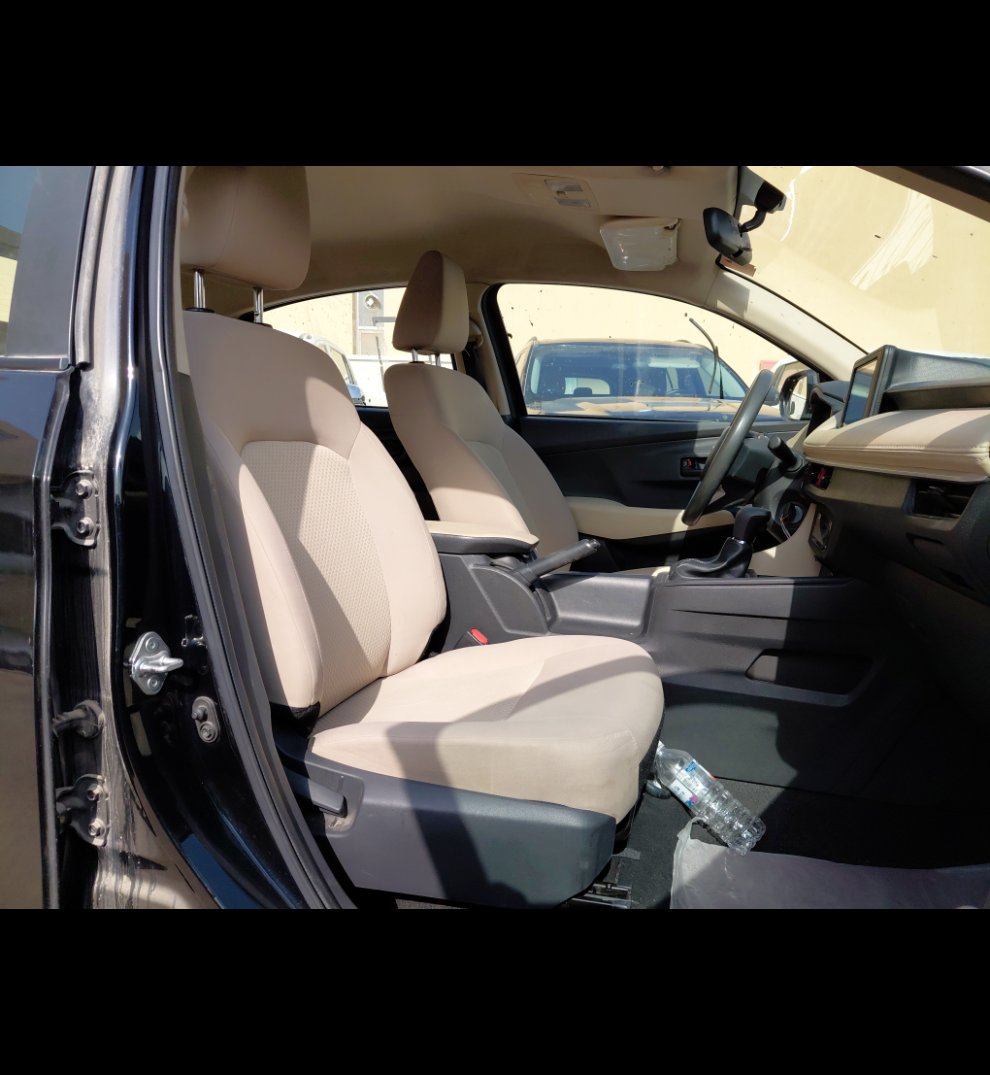 تويوتا يارس Y 2023 image