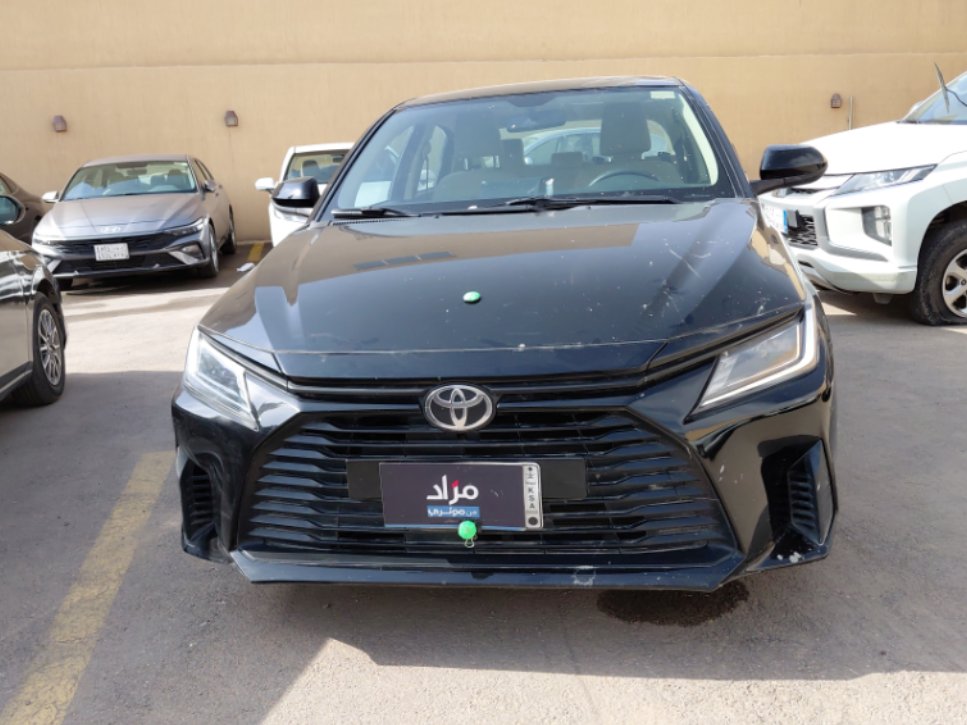 تويوتا يارس Y 2023