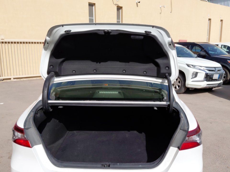 تويوتا كامري LE STD 2024 image